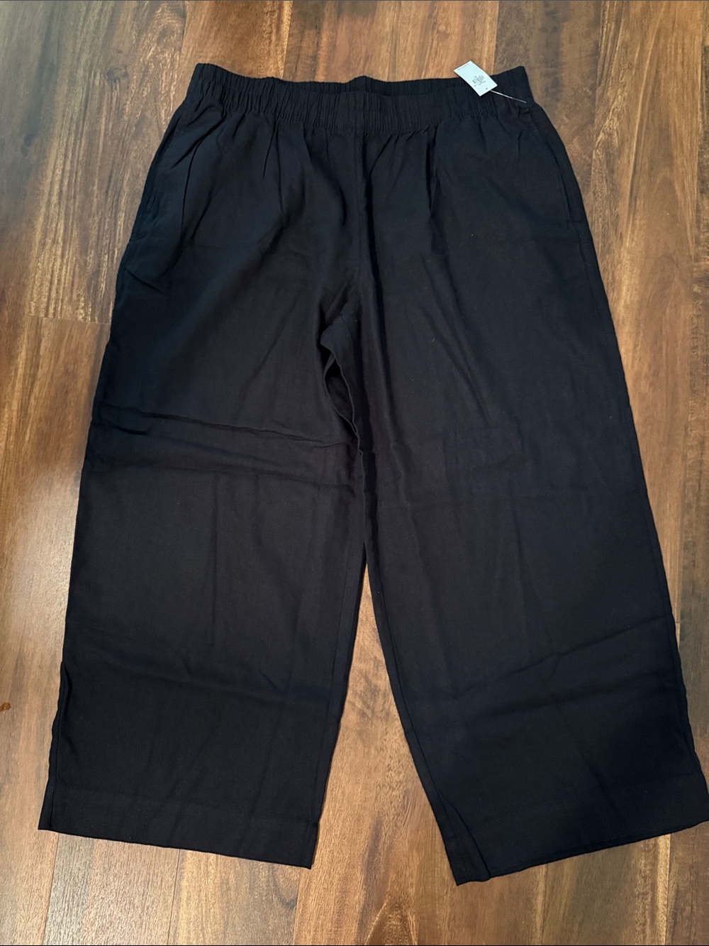 Old Navy Black Wide-Leg Pull-On Pants with Pockets